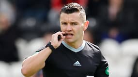 L'arbitre Nick Walsh lors du match entre St Mirren et les Rangers, le 28 avril 2024.