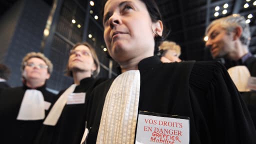 Des greffiers du Tribunal de Nantes lors d’une manifestation silencieuse, le 23 Fevrier 2011