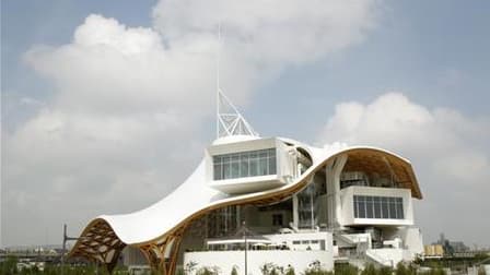 Le Centre Pompidou-Metz, première décentralisation en province d'une institution culturelle nationale, a battu des records de fréquentation pour sa première année d'activité avec un total de 800.000 visiteurs. /Photo d'archives/REUTERS/Benoît Tessier
