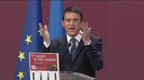 Valls au congrès du PS: "Nous étions Tous Charlie le 11 janvier!"