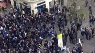 Accrochage entre les supporters du Sporting et la police à Paris - Témoins BFMTV