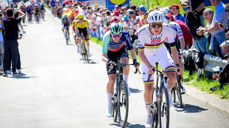 Tadej Pogacar et Paul Seixas sur Liege Bastogne Liege le 26 avril 2026 2276299