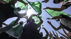 Des étudiants palestiniens soutiennent le mouvement islamique Hamas, dans la banlieue de Ramallah, en Cisjordanie occupée, le 19 mai 2022. (photo d'illustration)