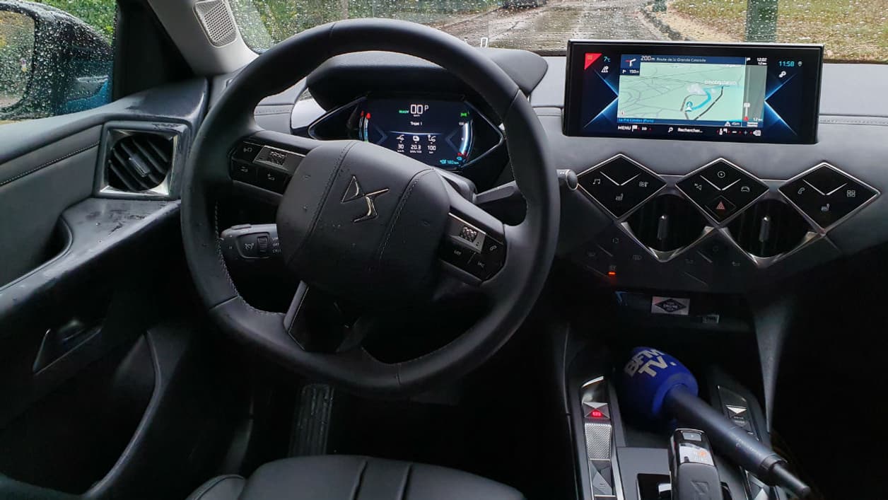 A l'intérieur du DS3 Crossback E-Tense