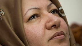 La peine de mort par pendaison infligée à l'iranienne Sakineh Mohammadi Ashtiani a été suspendue, selon un parlementaire iranien cité lundi par l'agence de presse Isna. Une première condamnation à la lapidation pour adultère avait déjà été suspendue, mais