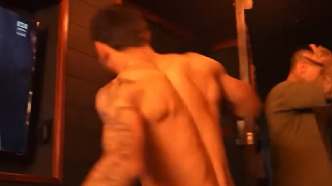 COUP DE POING DANS LE MUR ET MAINS SUR LA TÊTE: JEAN SILVA A TRÈS MAL VÉCU LA DÉFAITE DE MAURICIO RUFFY CONTRE BENOÎT SAINT DENIS À L’UFC PARIS 2025