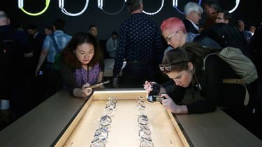 Des coffres forts seront équipés des connecteurs d'alimentation électrique MagSafe pour que les montres soient toujours chargées.