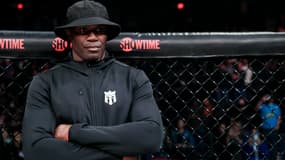 Cheick Kongo dans la cage du Bellator en janvier 2022