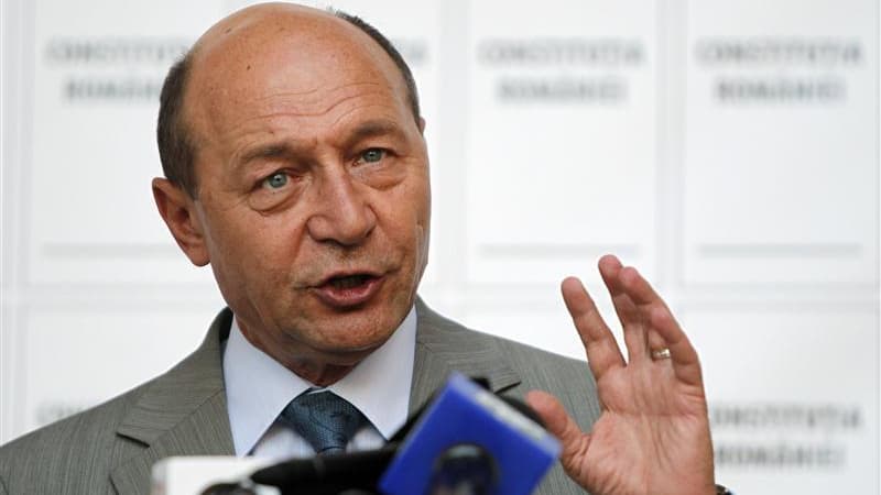 Les Roumains sont appelés aux urnes ce dimanche pour un référendum qui doit décider de la destitution du président Traian Basescu, suspendu de ses fonctions il y a trois semaines par la majorité parlementaire du Premier ministre, Victor Ponta. /Photo pris