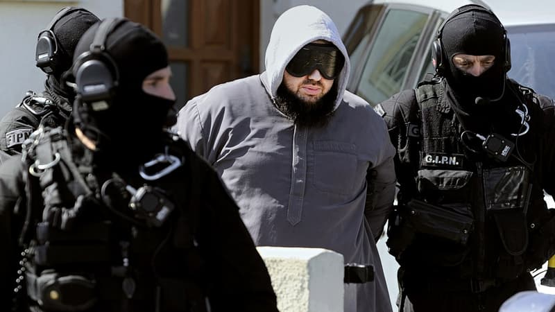 L'arrestation de Mohamed Achamlane à Bouguenais, près de Nantes, le 30 mars 2012