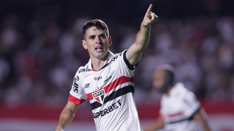 Toujours en soins intensifs aprÃ¨s son malaise cardiaque: l'ancien joueur de Chelsea Oscar...