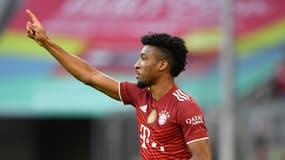L'attaquant français du Bayern Munich, Kingsley Coman, célèbre un but contre Hoffenheim en Bundesliga le 23 octobre 2021 à Munich