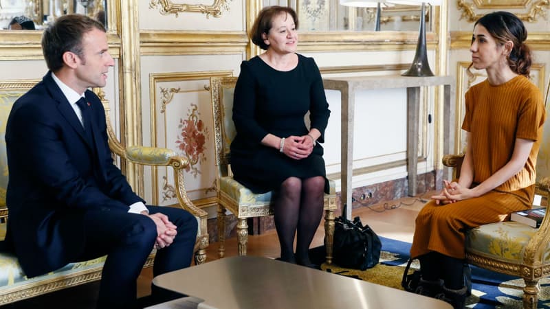 Emmanuel Macron reçoit Nadia Murad, prix Nobel de la Paix 2018, à l'Elysée, le 25 octobre 2018
