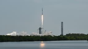 Une fusée Falcon 9 de SpaceX transportant la mission Crew-11 décolle du complexe de lancement de la NASA en Floride, le 1er août 2025.