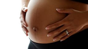 Un rapport remis ce lundi au Parlement européen préconise de trouver un consensus sur le statut légal des enfants nés de mères porteuses.