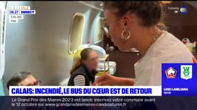 Le bus du coeur, incendié en juin, est de retour à Calais