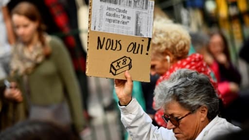 Marche blanche à Marseille samedi 10 novembre 2018, en hommage aux 8 morts de l'effondrement deux immeubles vétustes, le 5 novembre 2018. Marche blanche à Marseille samedi 10 novembre 2018, en hommage aux 8 morts de l'effondrement deux immeubles vétustes, le 5 novembre 2018.