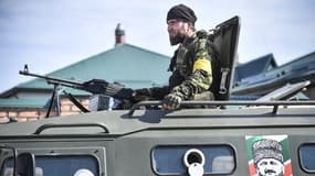 Un membre des forces spéciales tchétchènes le 25 juillet 2019. 