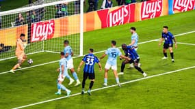 Le sauvetage miraculeux d'Ederson sur une tête de Romelu Lukaku