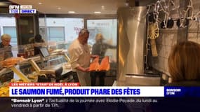 Les métiers "star" de Noël à Lyon: le saumon fumé, produit phare des fêtes