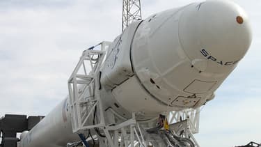 SpaceX accède au marché des lancements de satellites militaires américains, monopolisé par une coentreprise entre Lockheed Martin et Boeing.