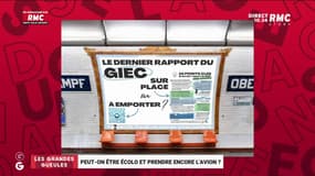 Léa Falco et son collectif  "Pour un réveil écologique" ont mis des affiches avec un QR code dans le métro parisien