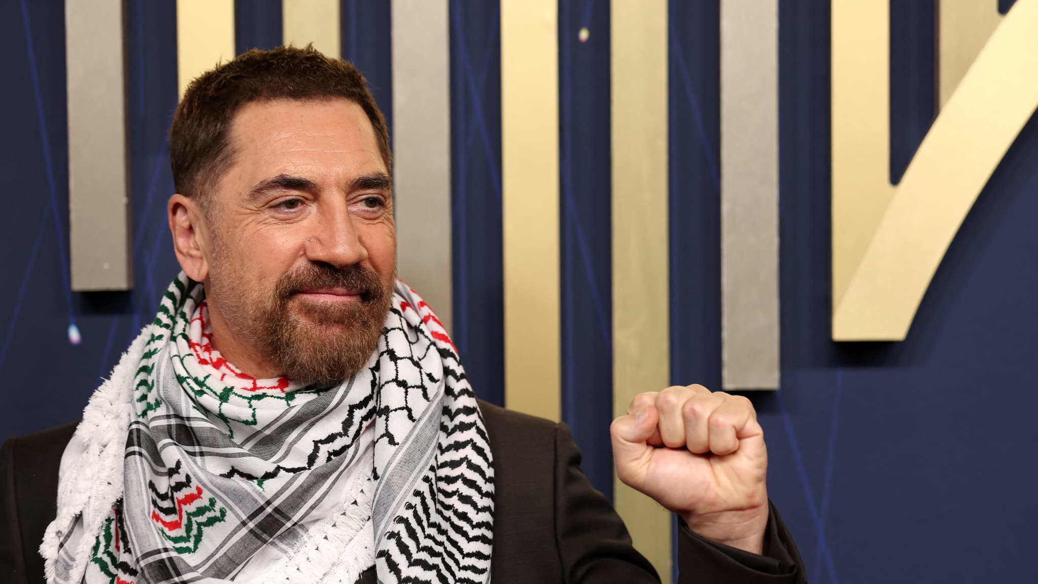 "FREE PALESTINE!", JAVIER BARDEM DÉNONCE LES AGISSEMENTS D'ISRAËL À GAZA, AUX EMMY AWARDS 2025
