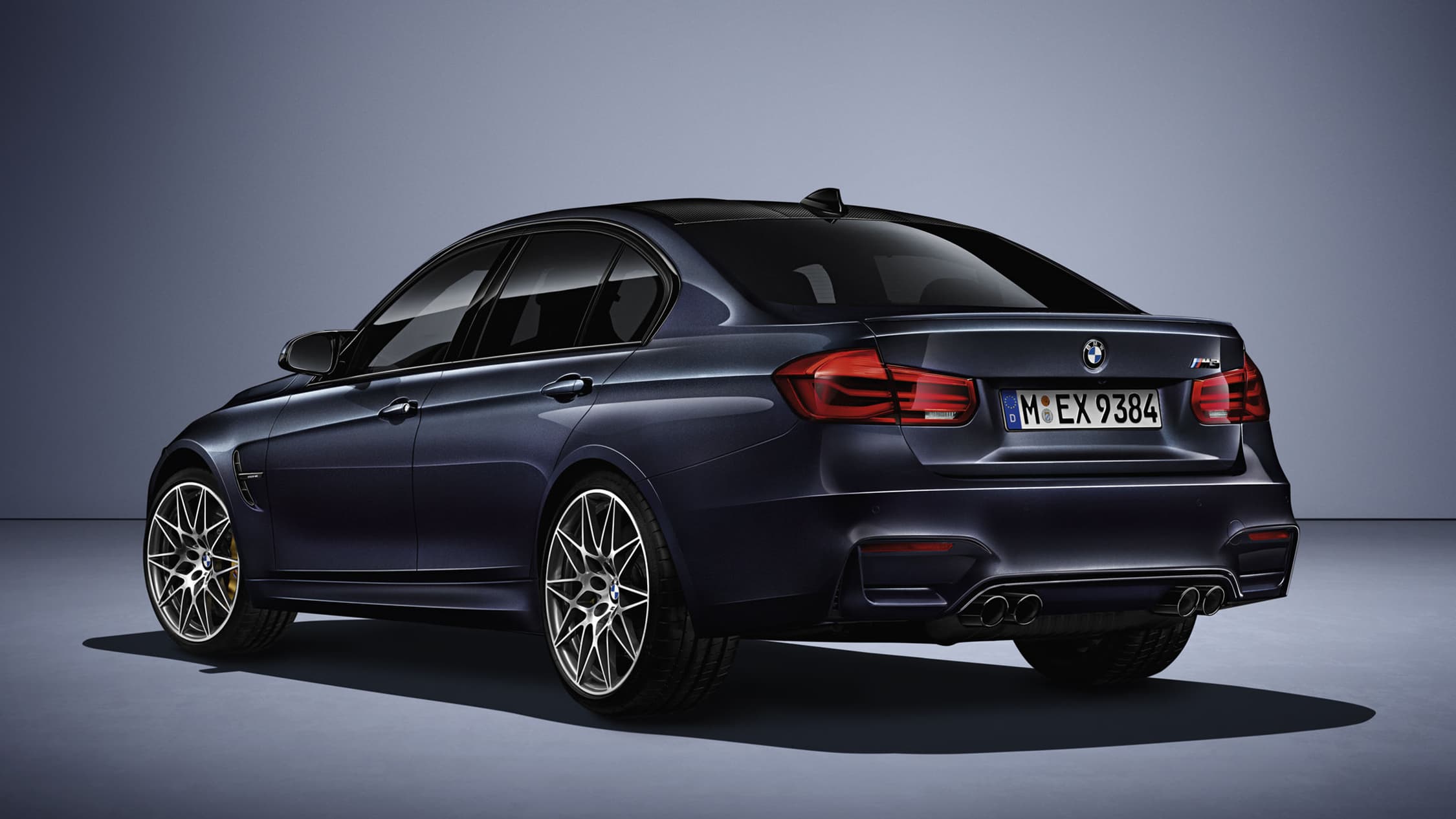 Cette M3 "30 Jahre" s'équipe du Pack Performance.
