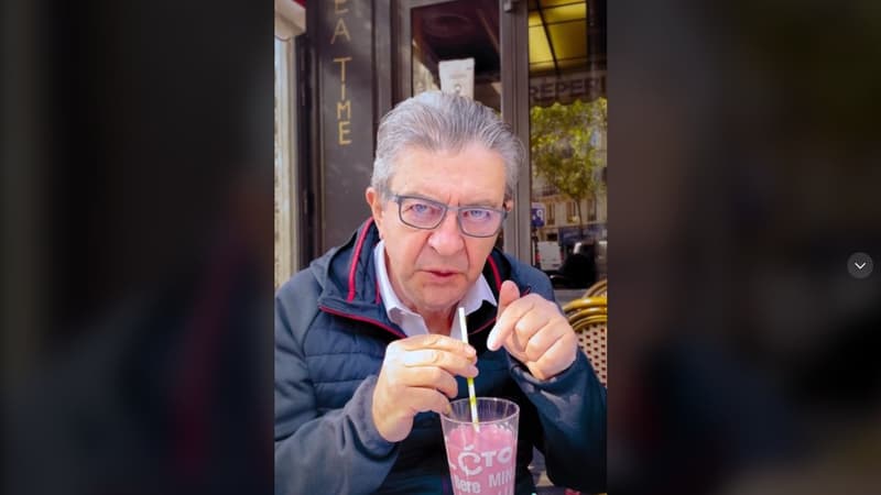 Le candidat à la présidentielle s'affiche sur la terrasse d'un café quelques heures avant son débat face au polémiste sur BFMTV.