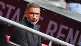 Habib Beye pendant le match entre Rennes et Auxerre en Ligue 1, le 19 octobre 2025