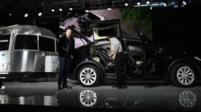 L'ambition d'Elon Musk, fondateur et CEO de Tesla, n'est pas de devenir un constructeur de voitures 2.0. Il veut attaquer tous les secteurs du transport et devenir un géant de l'énergie.