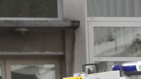 Manuel Valls au commissariat de Juvisy dans l'Essonne, lundi 10 octobre 2016.