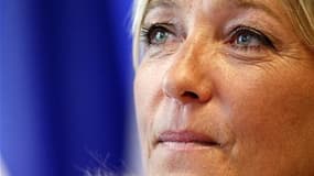 La vice-présidente du Front national, Marine le Pen, s'est défendue lundi de tout dérapage après des propos ce week-end comparant les "prières de rue" des musulmans à l'Occupation. /Photo prise le 1er septembre 2010/REUTERS/Jacky Naegelen