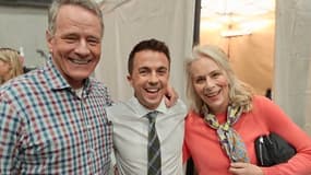 L’acteur Frankie Muniz sur le tournage de la nouvelle saison de "Malcolm", en compagnie de Bryan Cranston et Jane Kaczmarek. 