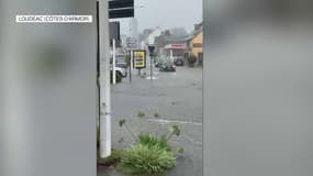Un orage à Loudéac, dans les Côtes-d'Armor, le 19 août 2025.