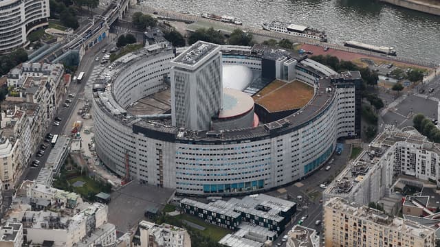 Vue aérienne de la Maison de la Radio, siège du groupe Radio France.