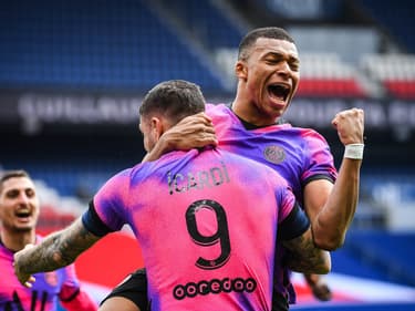 La joie de Kylian Mbappé après la victoire contre Saint-Etienne