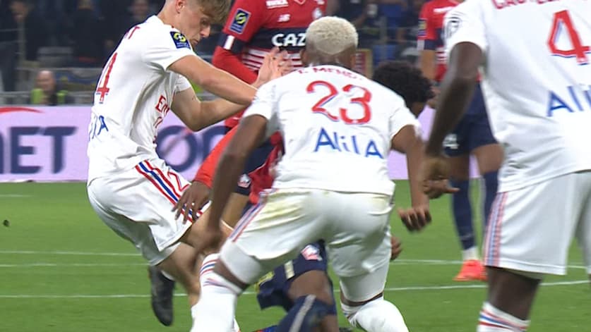 Johann Lepenant contre Lille Johann Lepenant contre Lille