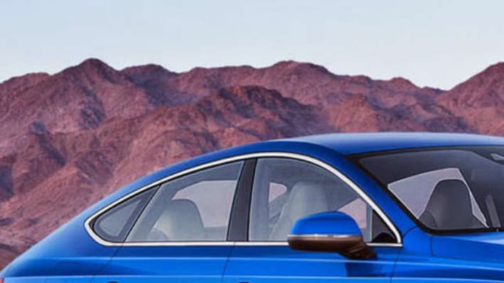 La berline Audi A8 dispose d'une version imaginaire en SUV coupé.