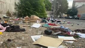 Des déchets s'accumulent à Marseille sur un marché illégal