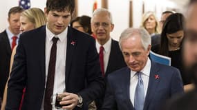 L'acteur Ashton devant le comité des Affaires étrangères du sénat américain pour témoigner de son combat contre le trafic humain.