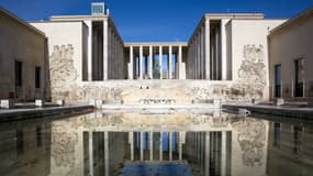 Le Palais de Tokyo organise une visite pour les naturistes.