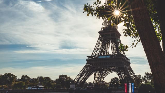 La France se hisse pour la première fois parmi les 5 pays les plus attractifs en matière de d’investissements directs provenant de l’étranger (IDE). 