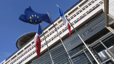 Avec la reprise de la dette de la SNCF et la suppression annoncée de la taxe d'habitation, le ministère de l'Économie et des Finances a une nouvelle équation à résoudre. (image d'illustration)
