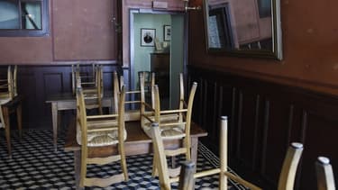 Une transaction sur trois se réalise en coiffure, boulangerie, débit de boisson et restauration mais cette dernière activité a marqué en 2015 un net repli sur un an (-11% en restauration traditionnelle).