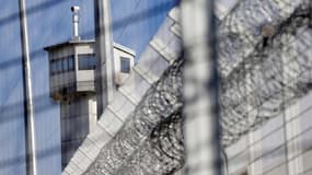 Le mur d'enceinte extérieure d'une prison (Photo d'illustration)