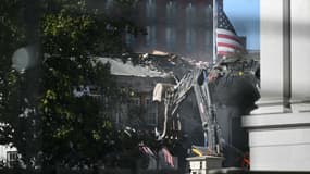 Des travaux de démolition d'une aile de la Maison Blanche à Washington DC (États-Unis) le mardi 21 octobre 2025, pour la construction d'une salle de bal voulue par Donald Trump.