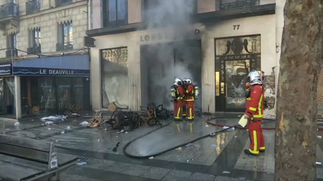 Le magasin Longchamp incendié