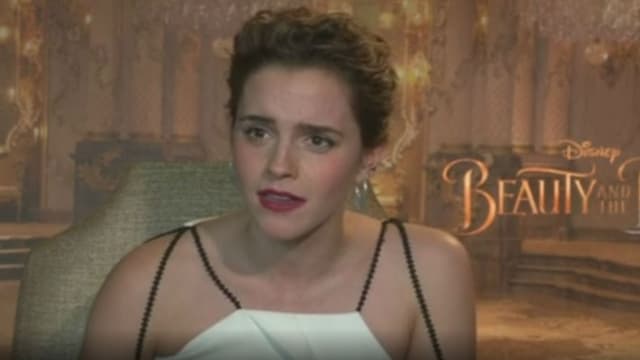 Emma Watson répond à la polémique après ses photos dans le magazine américain "Vanity Fair".