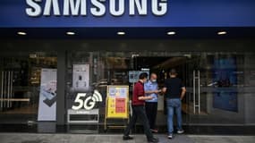 Une boutique Samsung, le 26 mai 2020 à Wuhan, en Chine